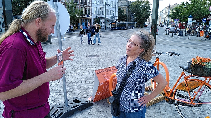 ÖDP Bauwagen in Rostock